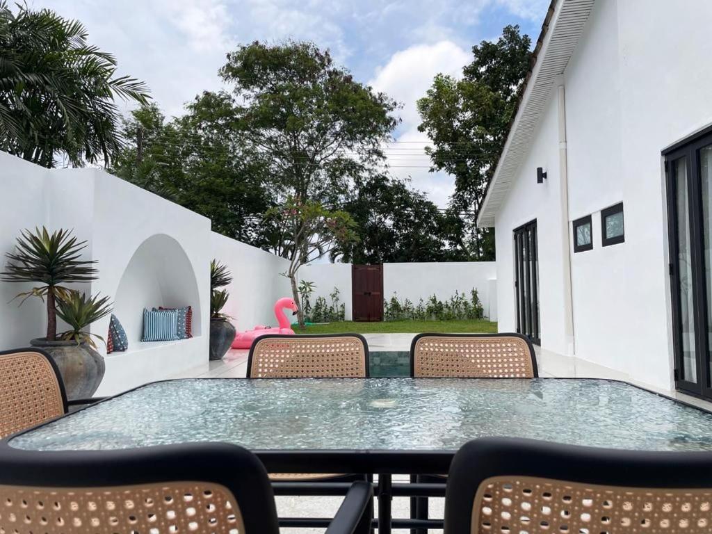 Arau House Villa Buitenkant foto